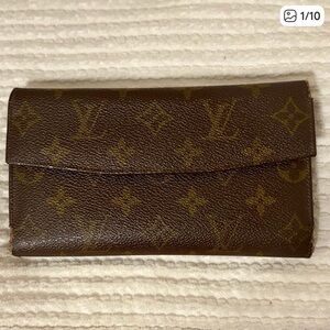 Louis Vuitton Brown Monogram Wallet with Checkbook